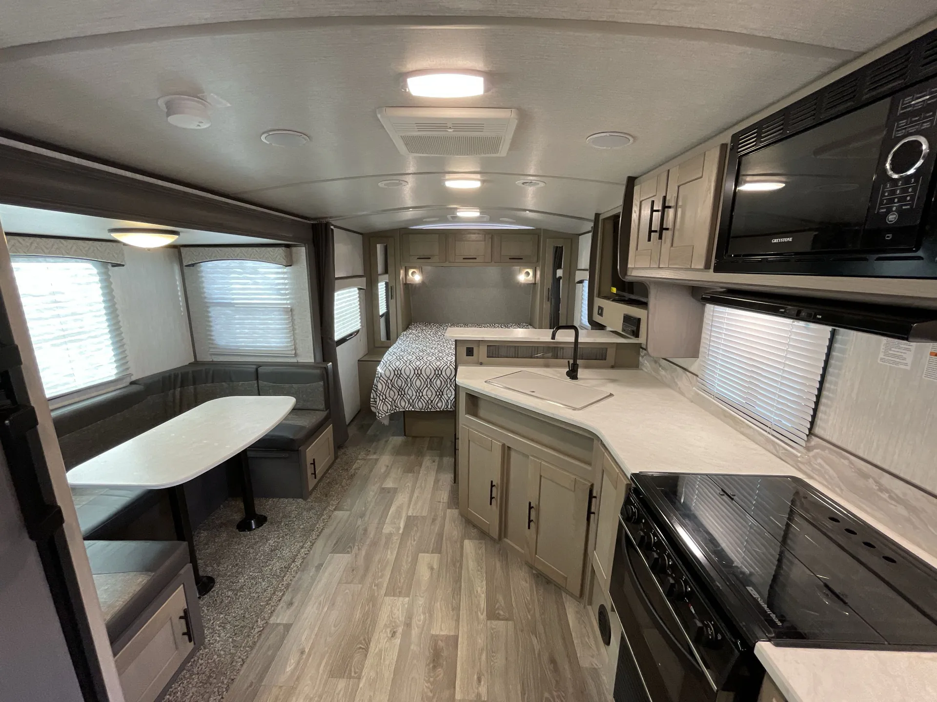 2020 Heartland Sundance 221RB — living area main