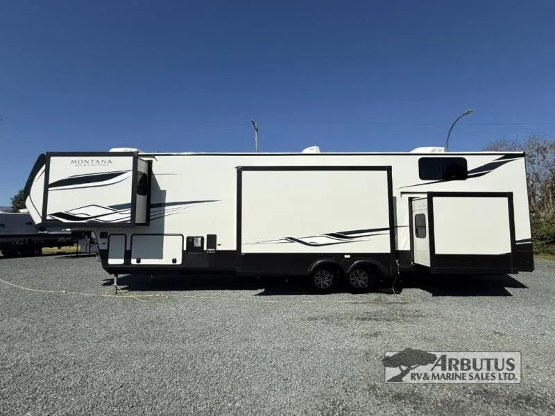 2024 Keystone Montana High Country 381TB - Photo 3