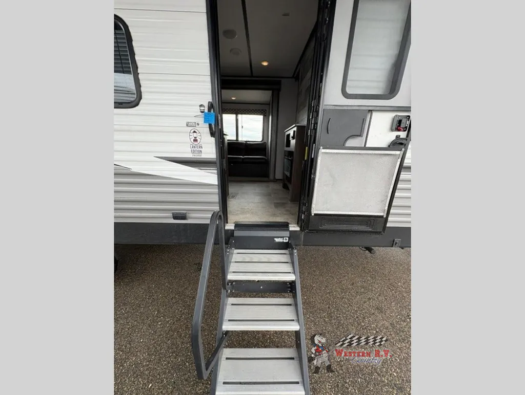 2020 Dutchmen Coleman Lantern 263BH, Photos photo 12