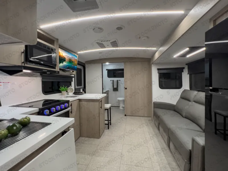 2026 Grand Design Imagine 2300MK - Photo 4