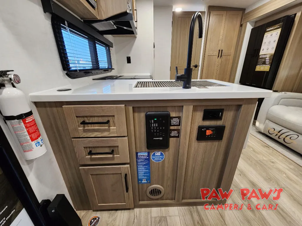 2027 Forest River Rockwood Mini Lite 2513S, Photos photo 7
