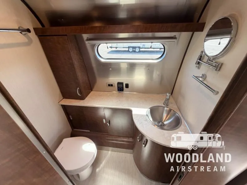 2026 Airstream Globetrotter 30RB - Photo 4