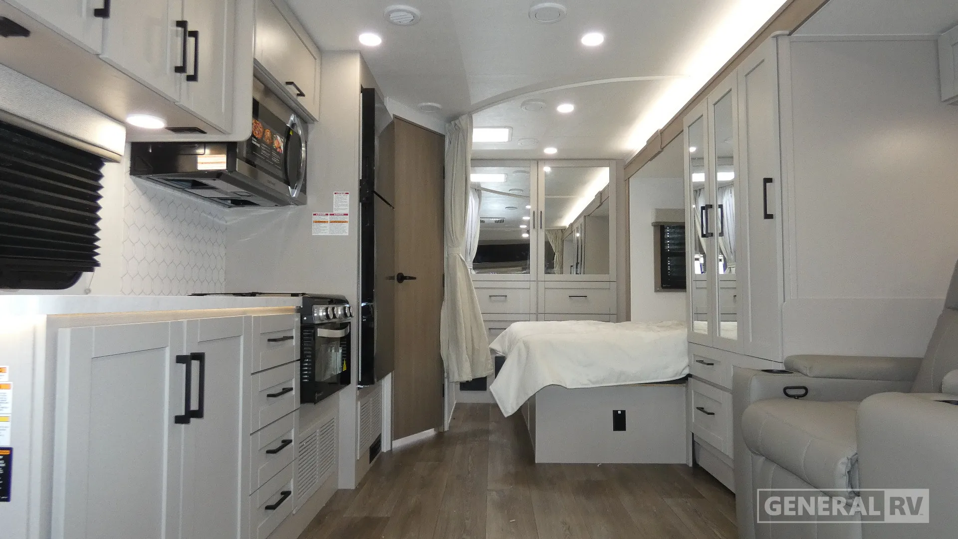 2027 Entegra Coach Odyssey 24B - Photo 3
