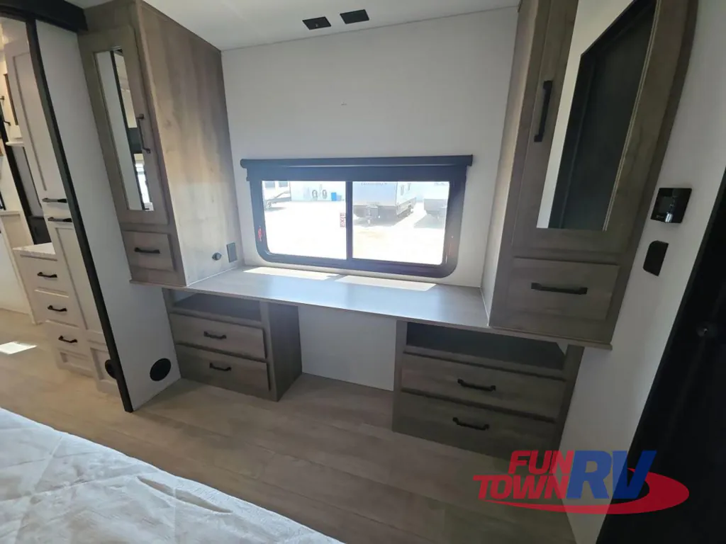 2026 Forest River Solaire 3300FLBS, Photos photo 24