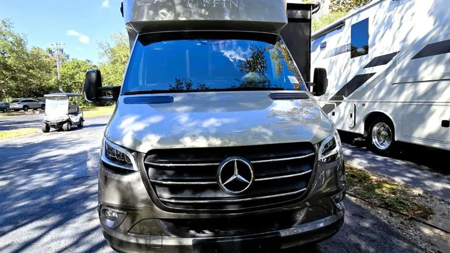 2025 Tiffin Wayfarer 25 XLW, Photos photo 2
