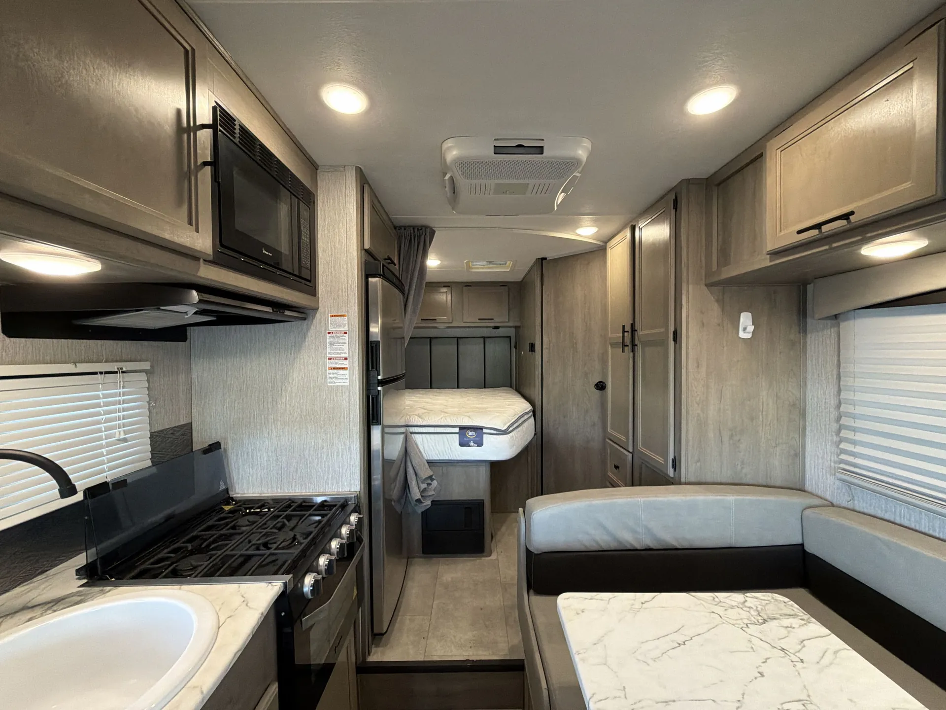 2022 Coachmen Cross Trail XL 22XG — living area main
