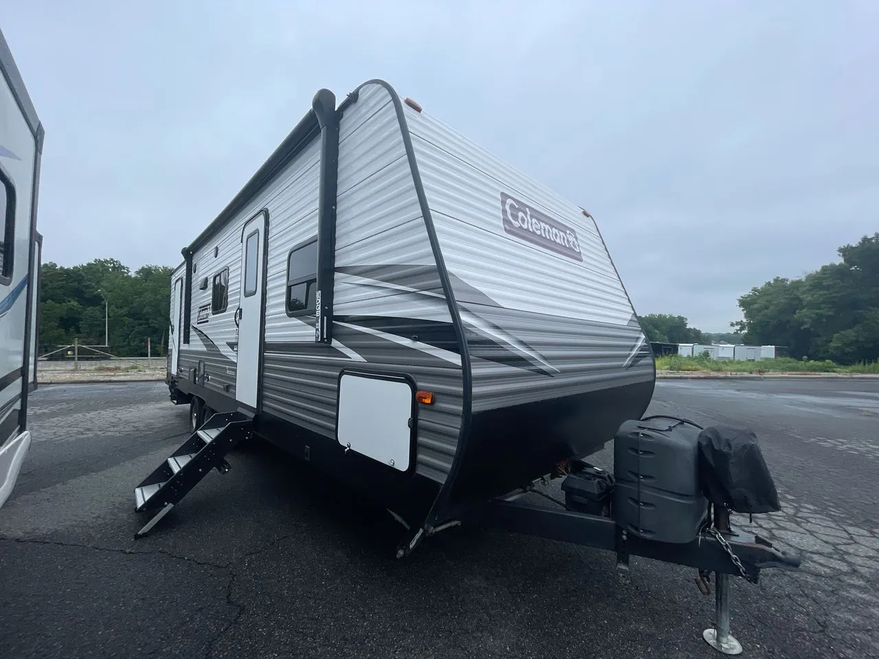 2021 Dutchmen Coleman Lantern 263BH dealer photo 1 from Blue Compass RV