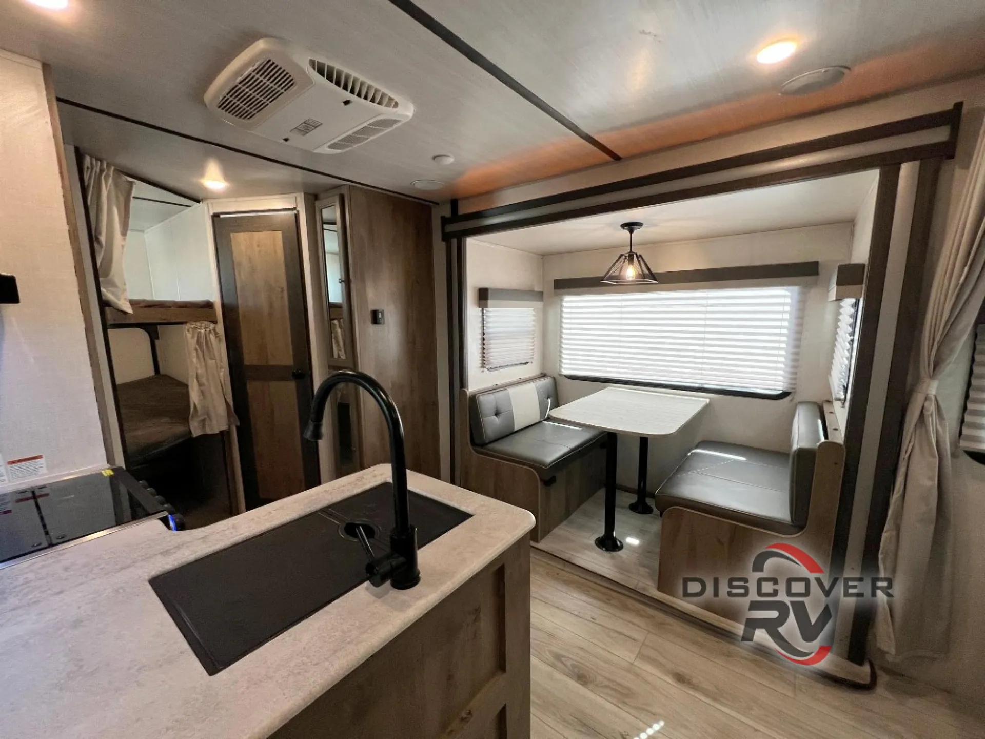 2022 Forest River Surveyor Legend 240BHLE - Photo 4