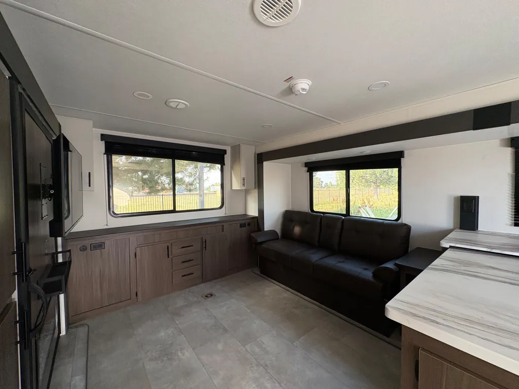 2027 Forest River Tracer 286RL, Photos photo 33