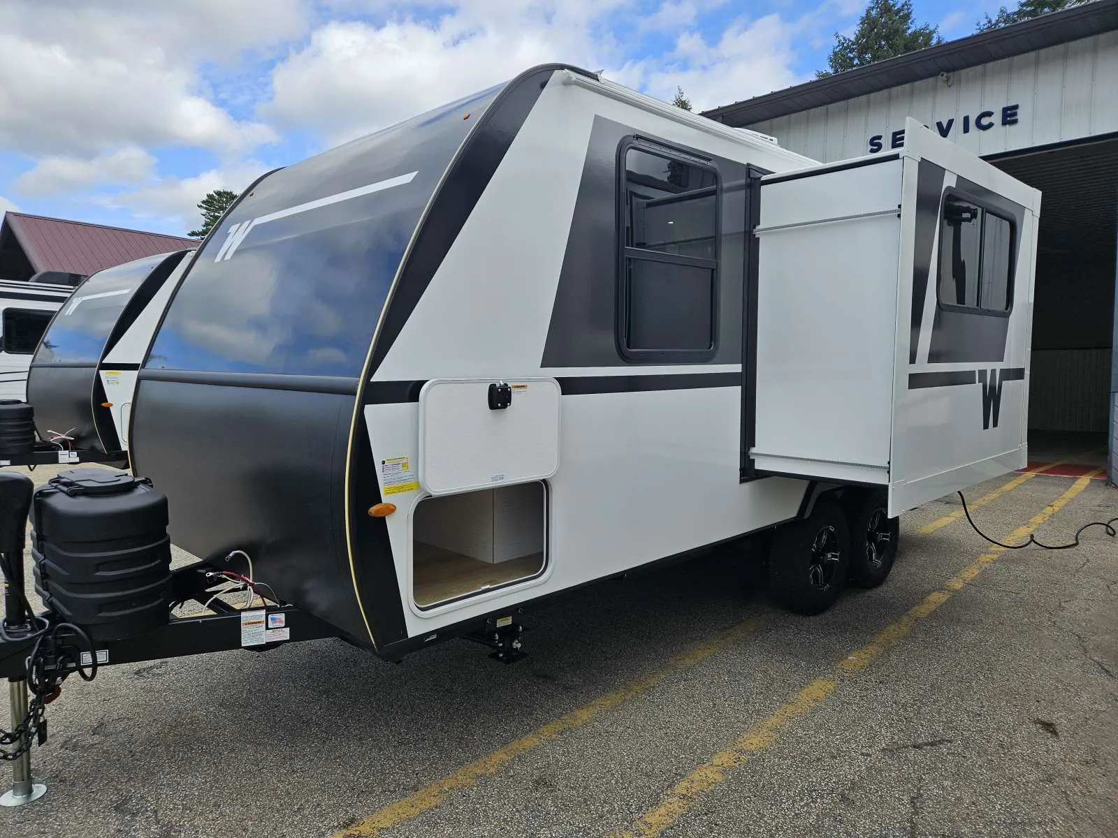 2026 Winnebago Micro Minnie 2108DS - Photo 4