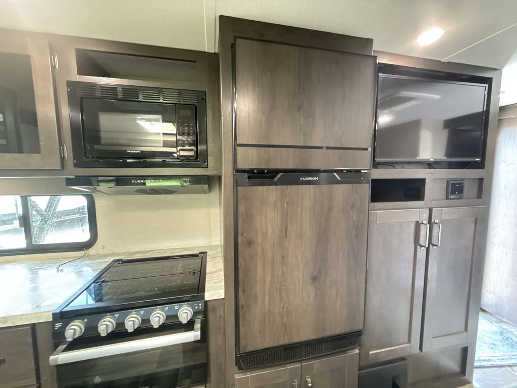 2023 Grand Design Transcend Xplor 321BH, Photos photo 9