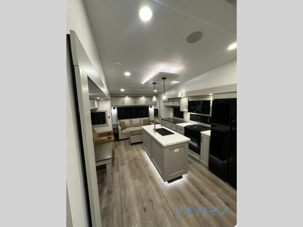 2025 Brinkley Model Z 3610, Photos photo 59