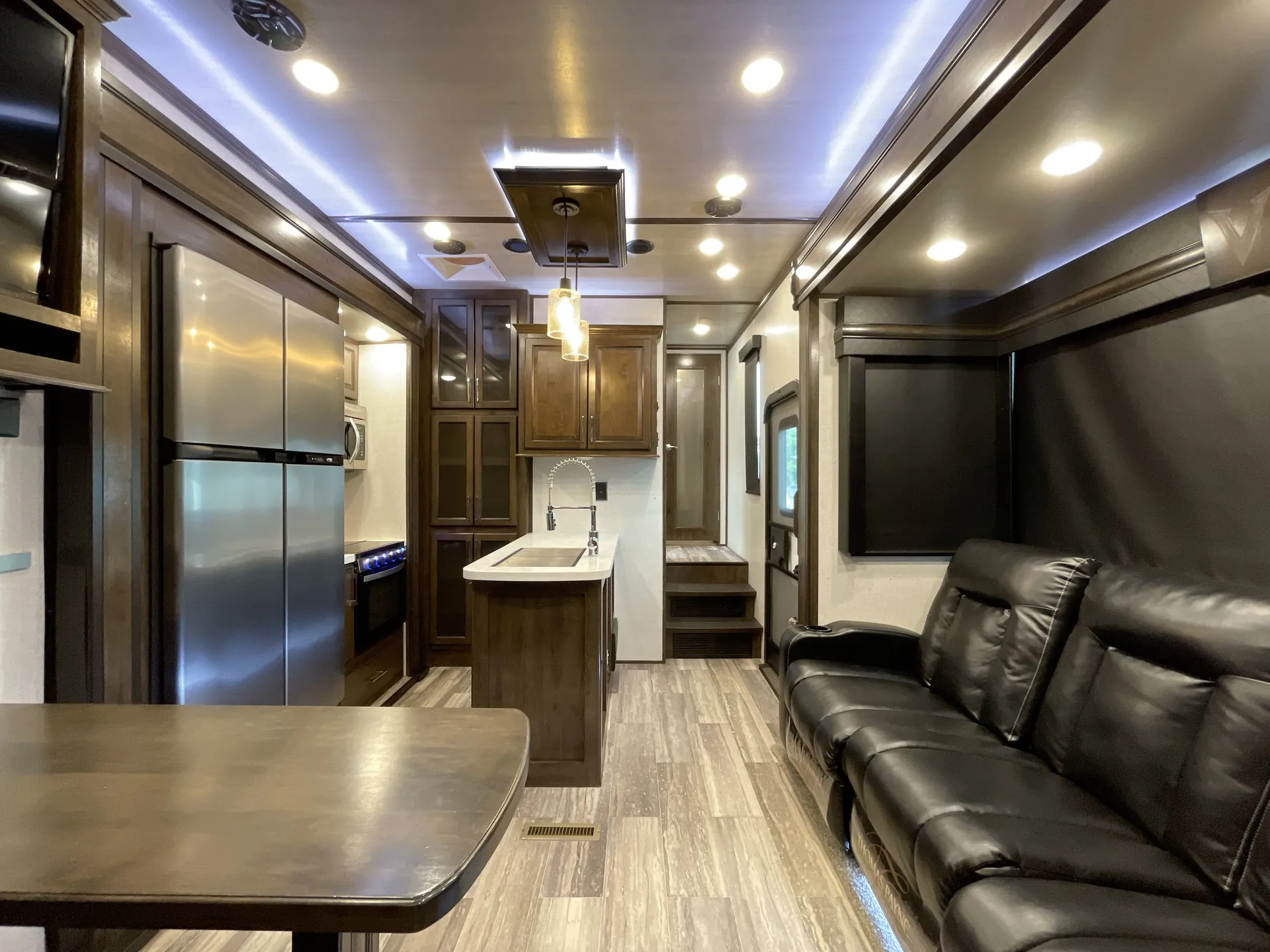 2020 Dutchmen Voltage 3635 — living area main