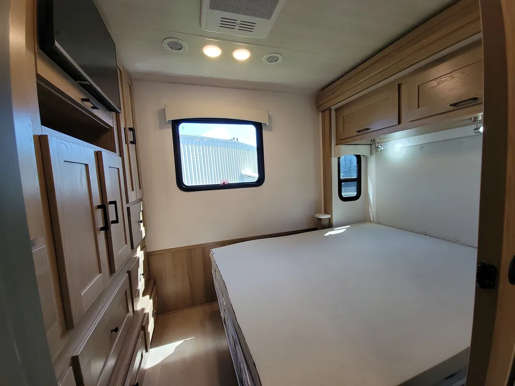 2024 nexus rv Ghost 33DS, Photos photo 15