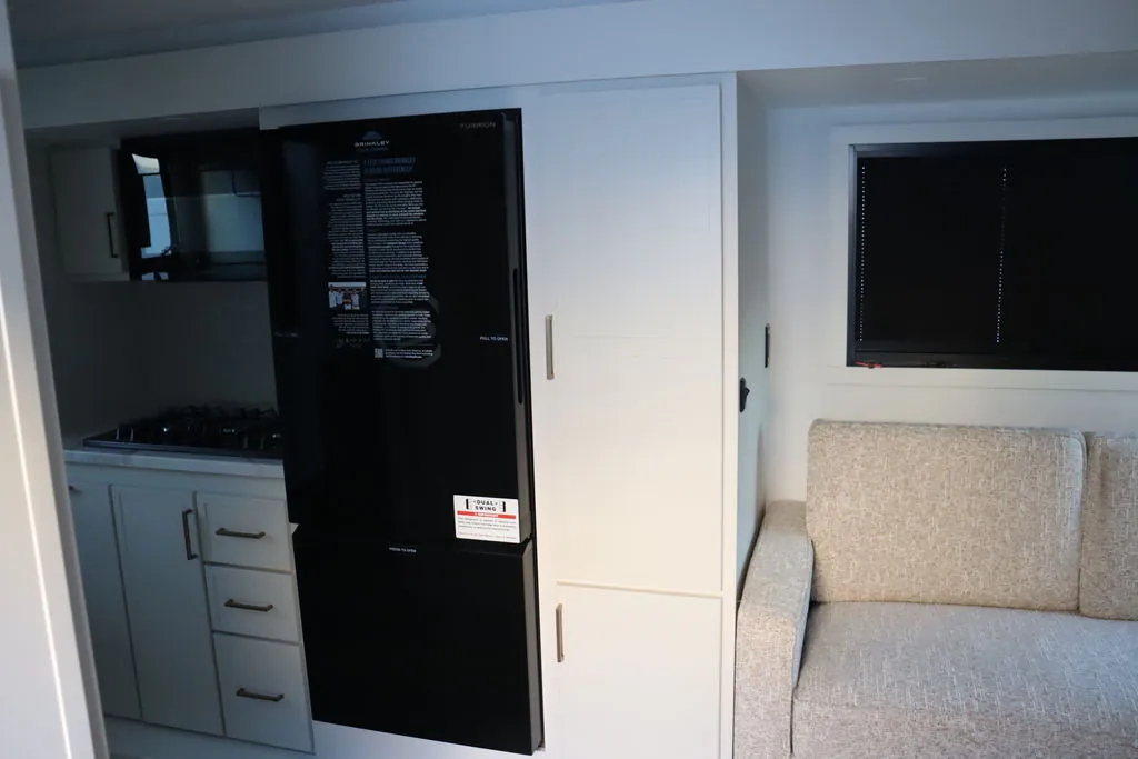 2026 Brinkley Model Ix 23X, Photos photo 9