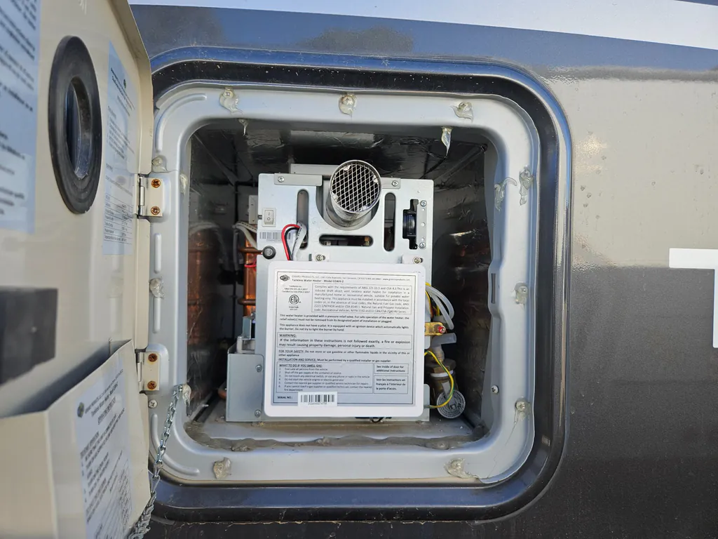 2021 Thor Motor Coach Tiburon 24FB, Photos photo 37