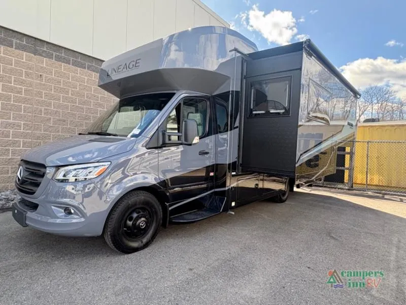 2025 Grand Design Lineage Series M 25FW - Photo 4