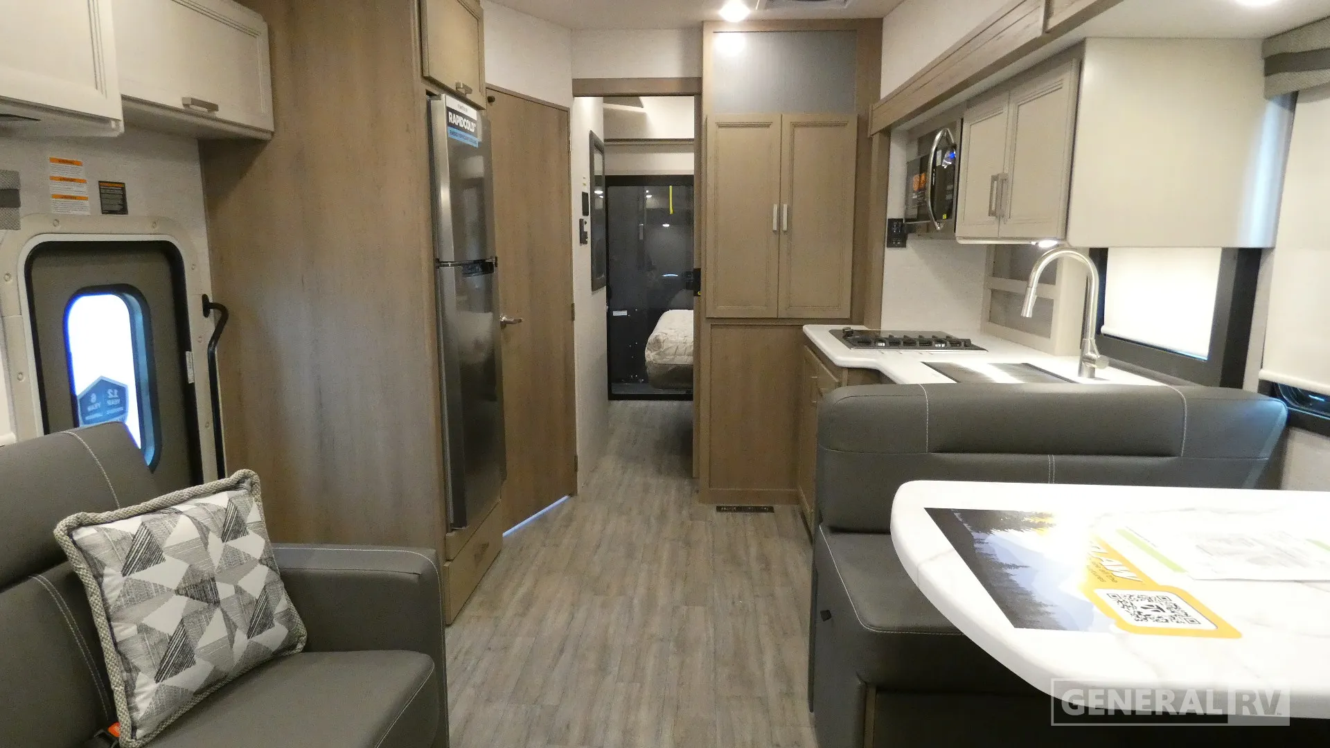 2026 Thor Motor Coach Outlaw Wild West Edition 38K - Photo 3