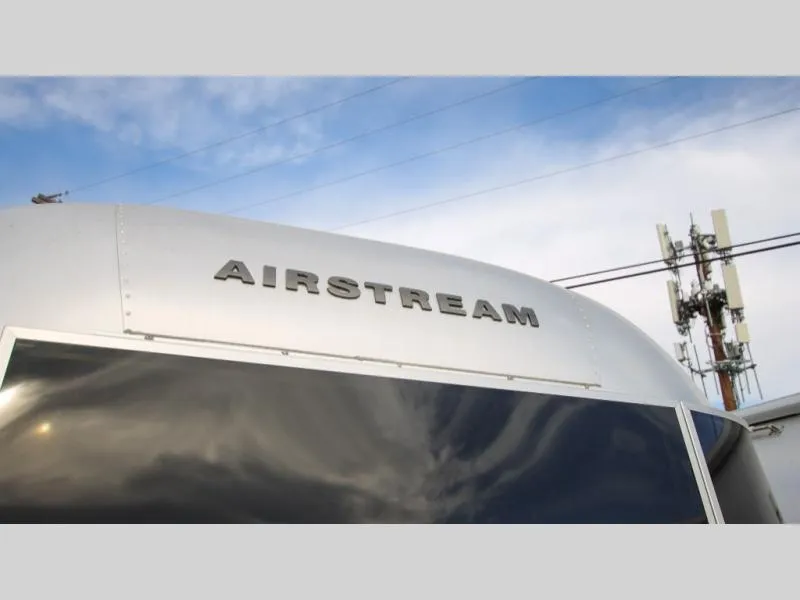 2026 Airstream Flying Cloud 30FB Bunk - Photo 3