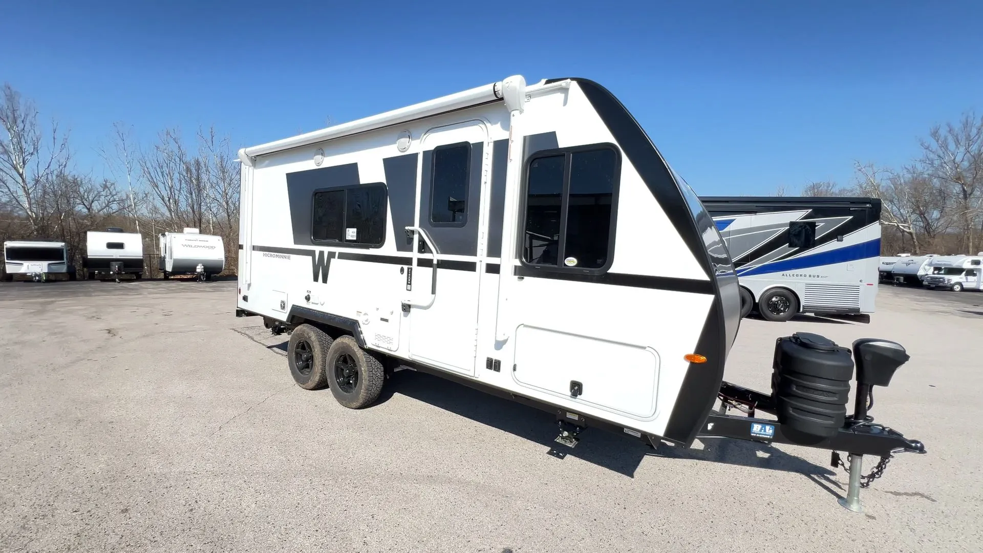 2026 Winnebago Micro Minnie 2100BH - Photo 3