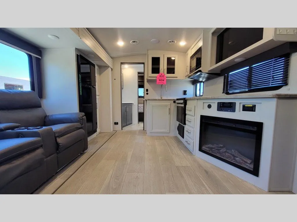 2024 Keystone RV Cougar Half-Ton 30BHS, Photos photo 18