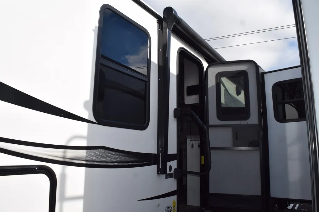 2022 Keystone Cougar Half-Ton 30BHS, Photos photo 7