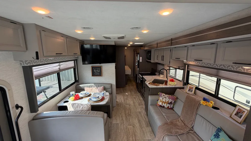 2025 Thor Motor Coach Freedom Traveler A29, Photos photo 30