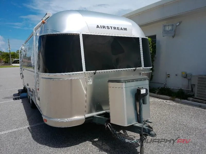 2014 Airstream Flying Cloud 25FB - Photo 2