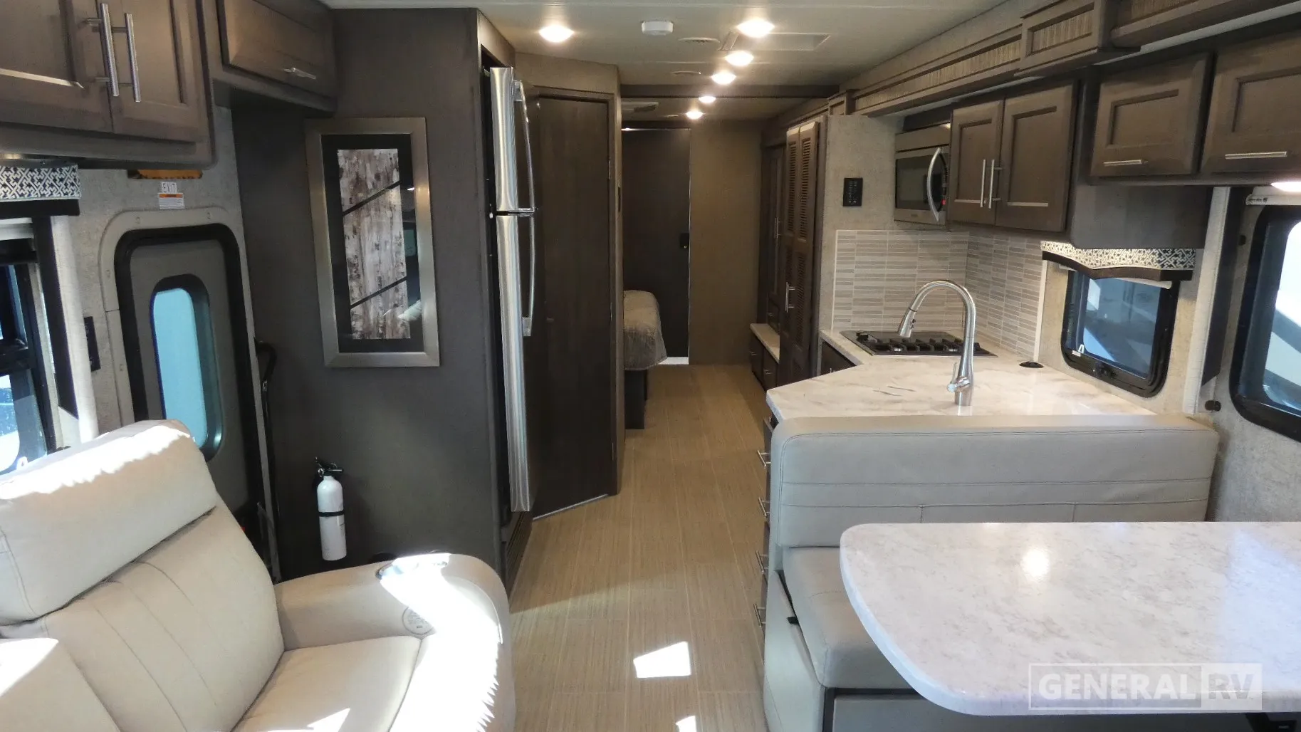 2022 Thor Motor Coach Magnitude BT36 - Photo 3