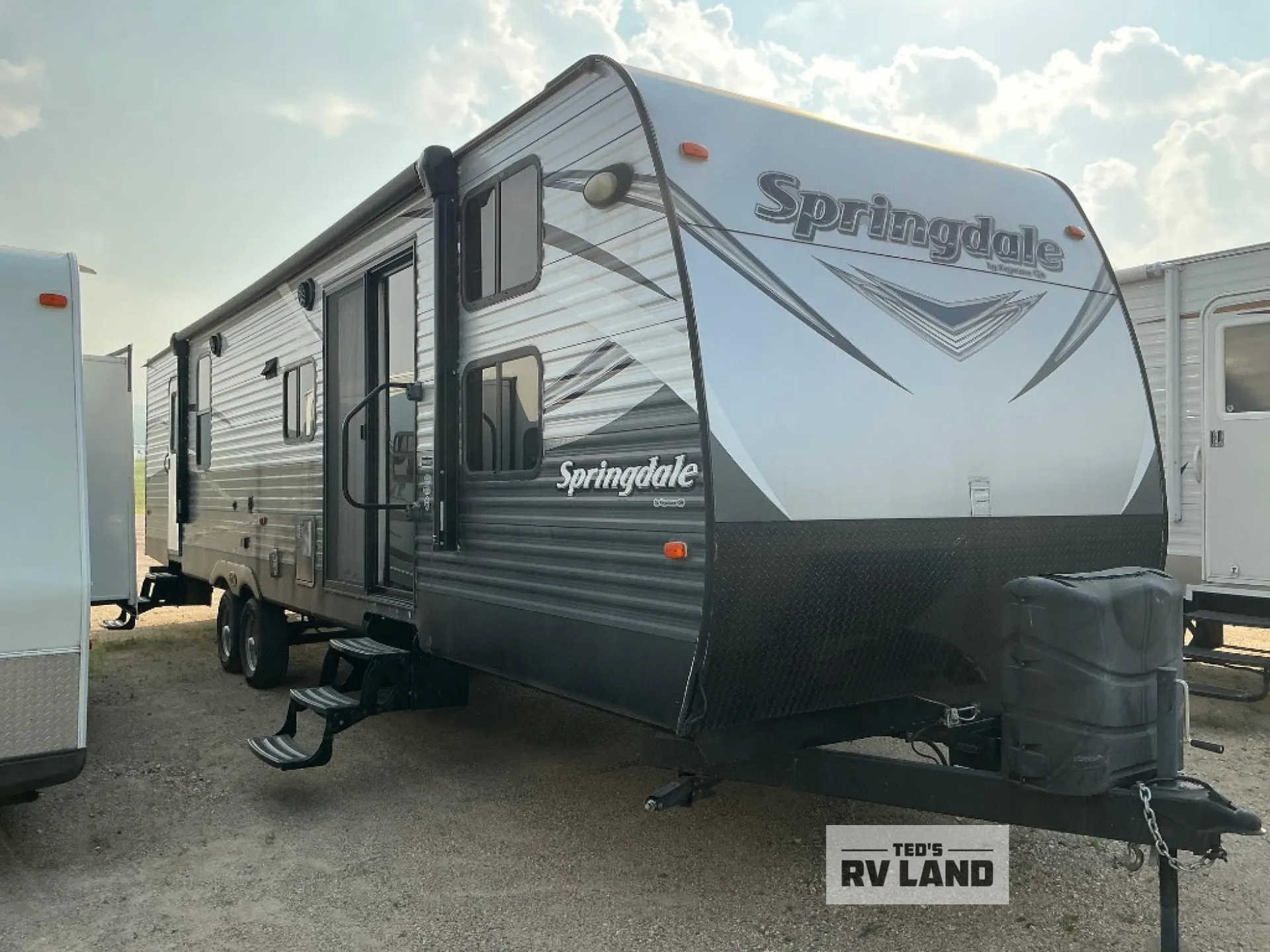 2018 Keystone Springdale 38BH - Photo 2