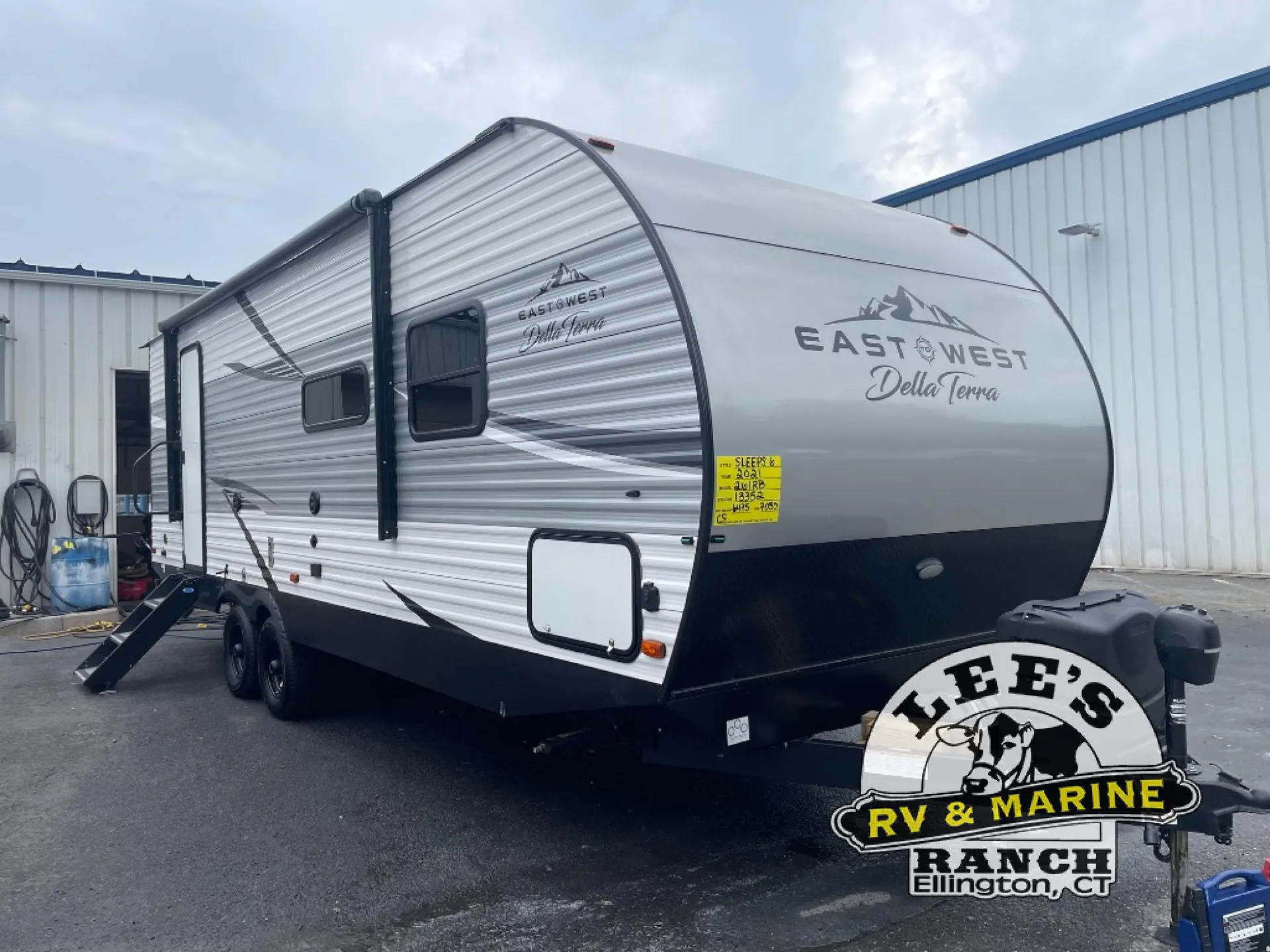 2021 East to West Della Terra 261RB - Photo 2