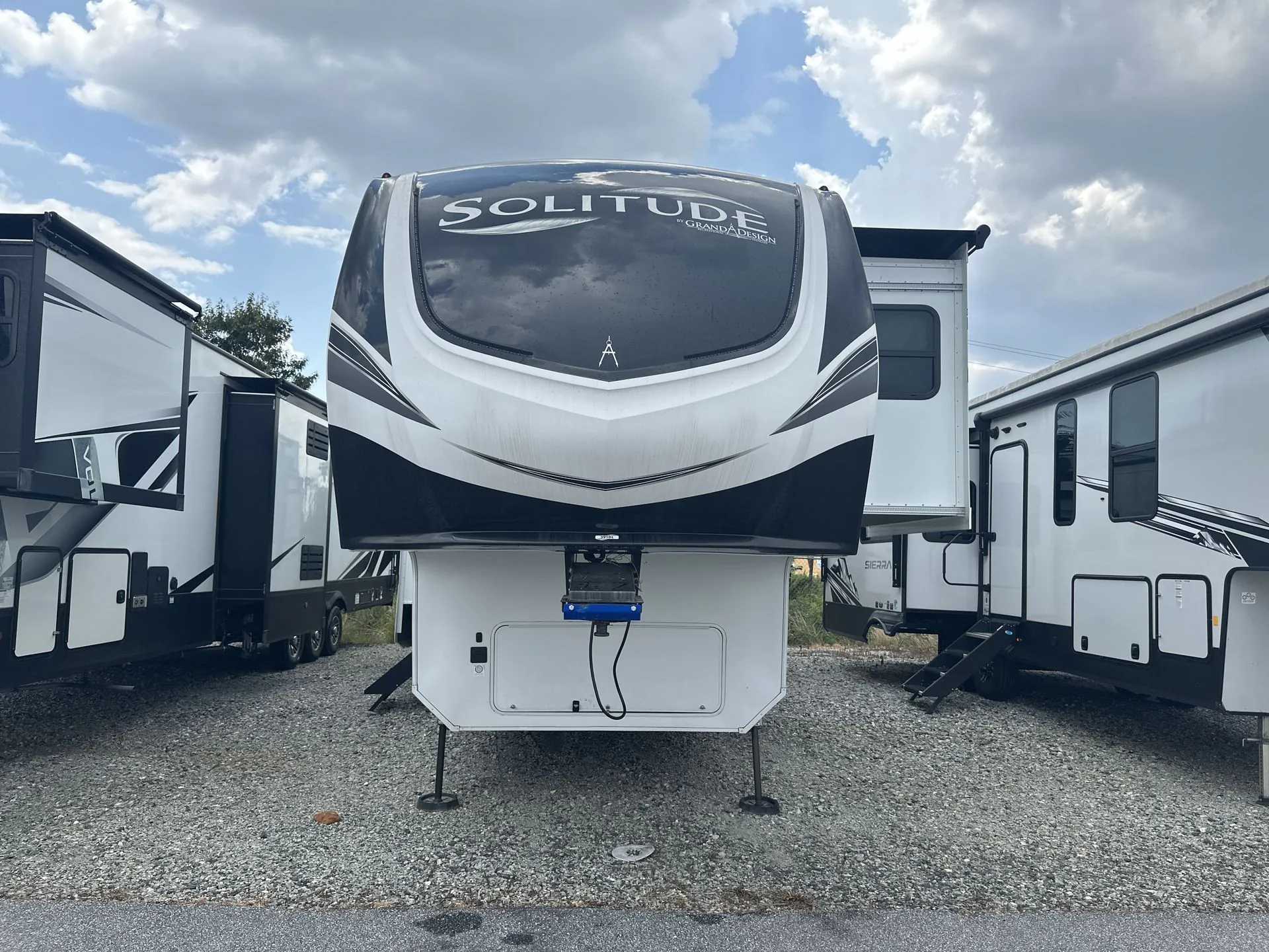 2023 Grand Design Solitude 391DL - Photo 3