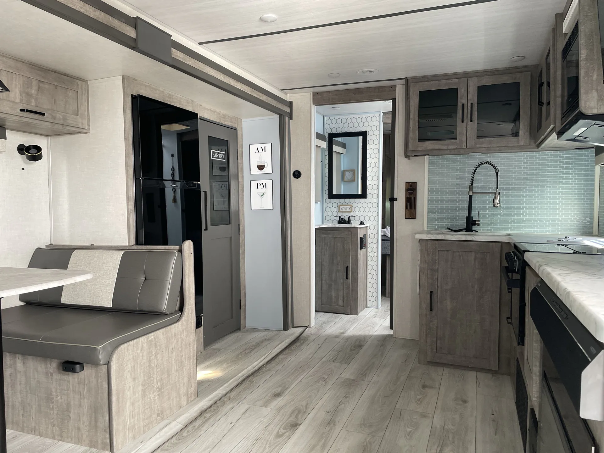2023 Forest River Grand Surveyor 253RLS — off campside