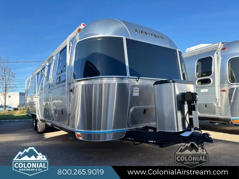 2026 Airstream Flying Cloud 30FBB BUNK - Photo 2