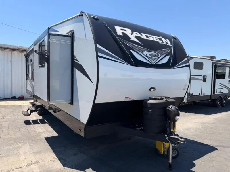 2027 Genesis Supreme Rage 2915CRXL - Main photo