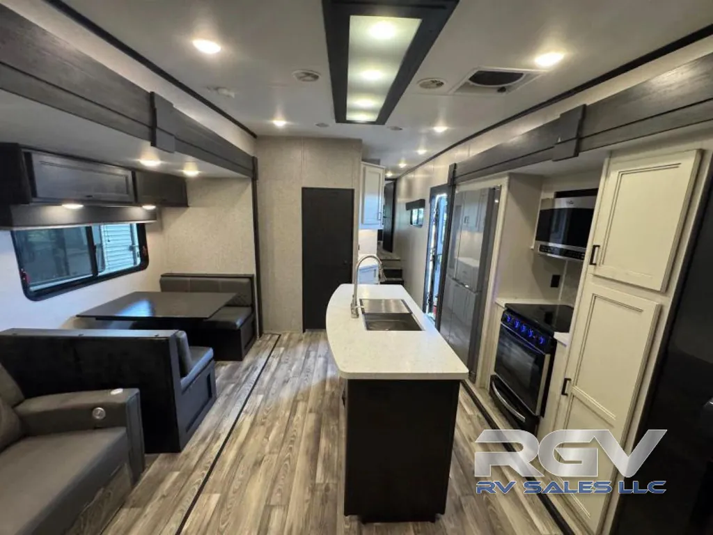 2022 Highland Ridge Silverstar XLT 354MBH, Photos photo 19