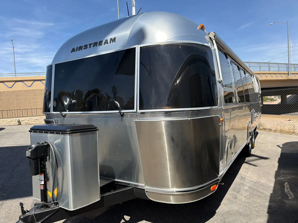 2018 Airstream Flying Cloud 30RB - Photo 4