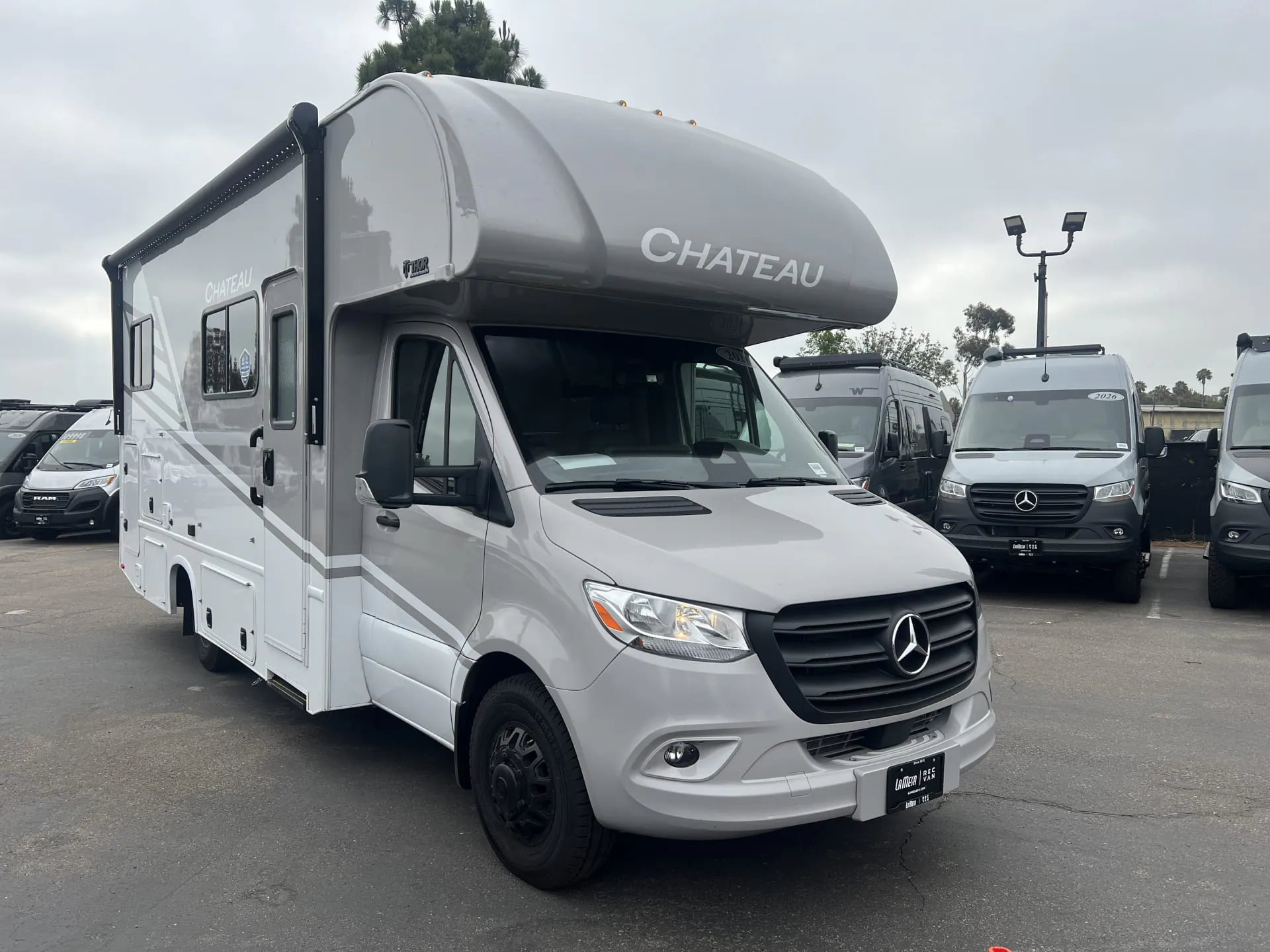 2026 Thor Motor Coach Chateau Sprinter 24LV - Photo 2