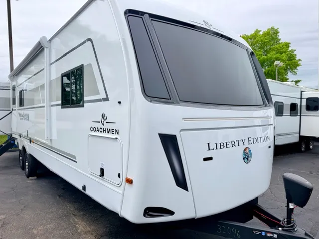 2026 Coachmen Freedom Express Liberty Edition 330BHJJ - Photo 2