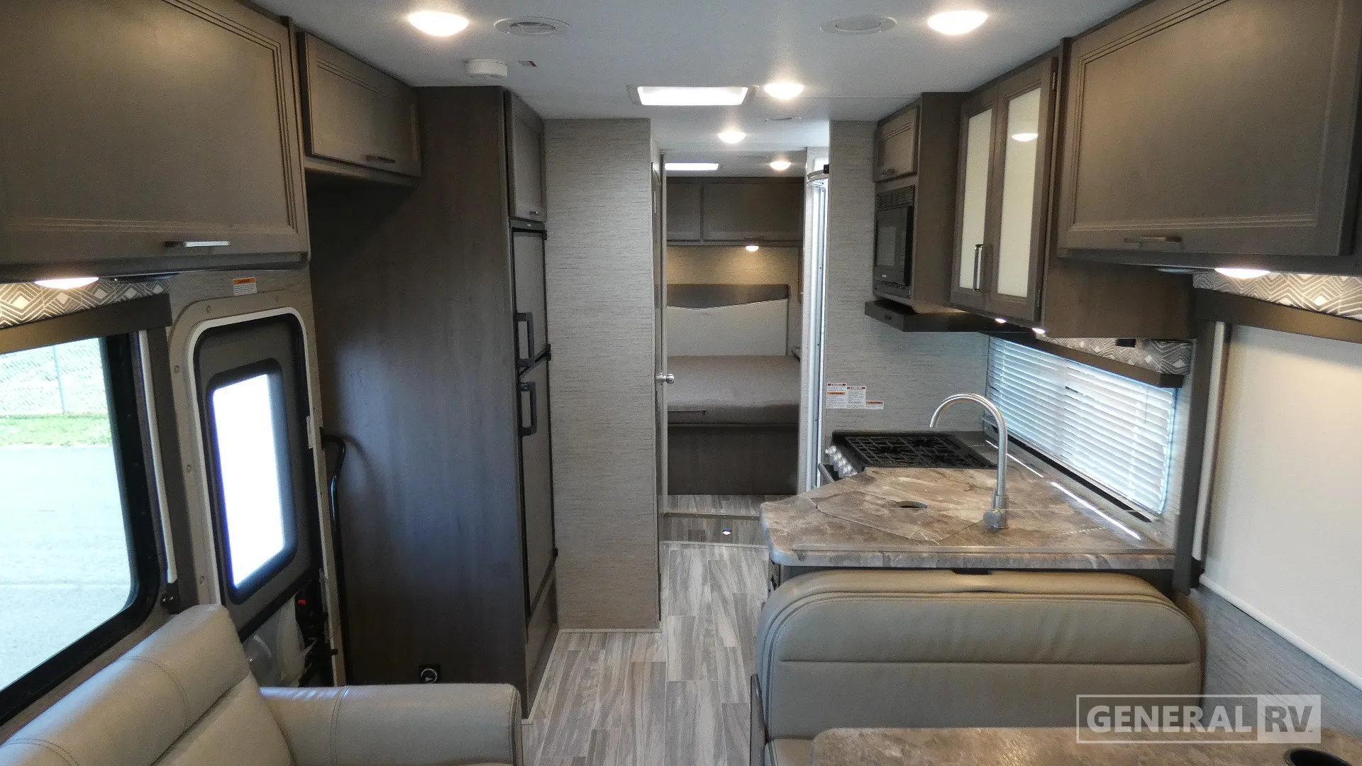 2024 Thor Motor Coach Four Winds 28A - Photo 3