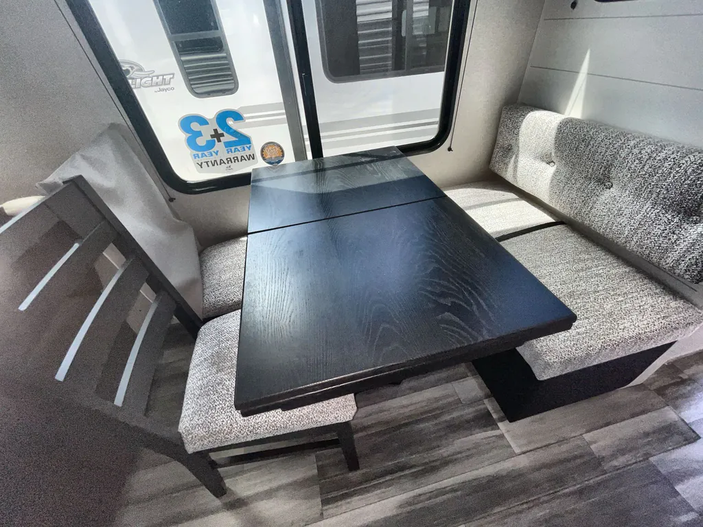 2026 Jayco Jay Flight Bungalow 401FLTS DS, Photos photo 7