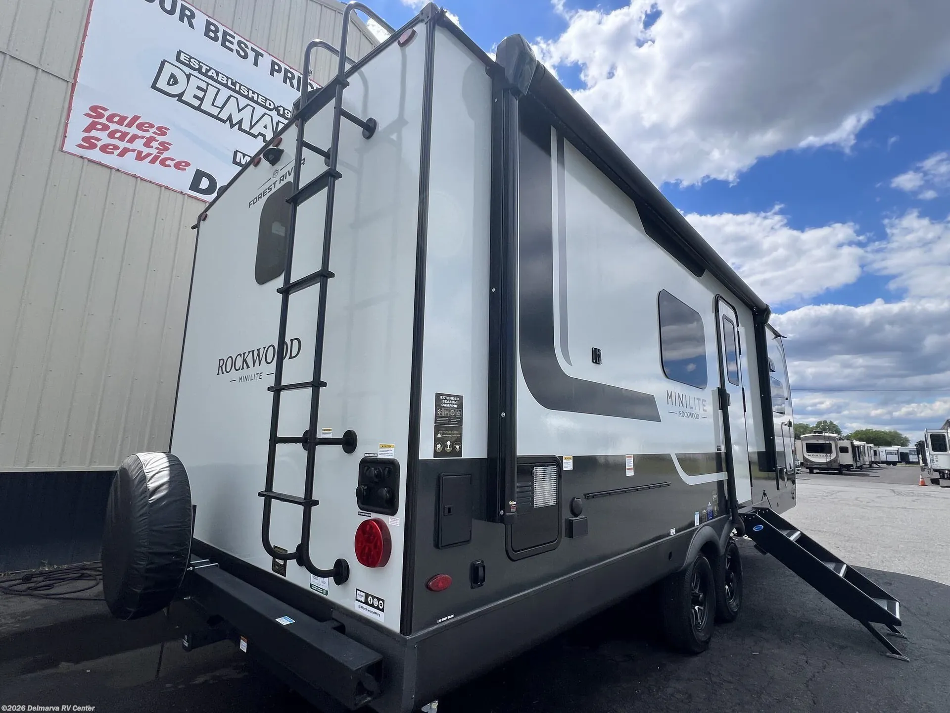 2027 Forest River Rockwood Mini Lite 2523MBR — Photo 5