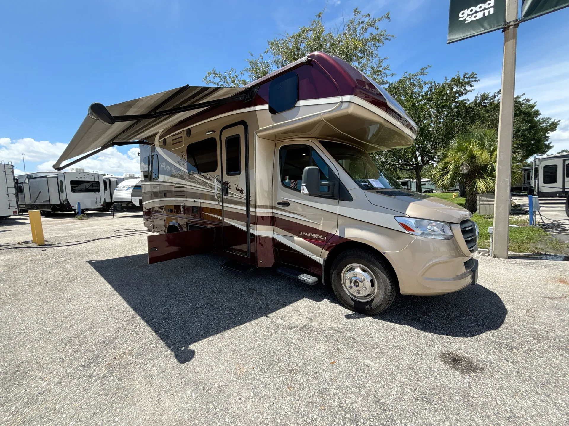 2021 Dynamax Corp Isata 3 Series 24RW - Photo 2