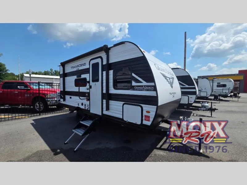 2027 Grand Design Transcend One 151BH - Photo 2