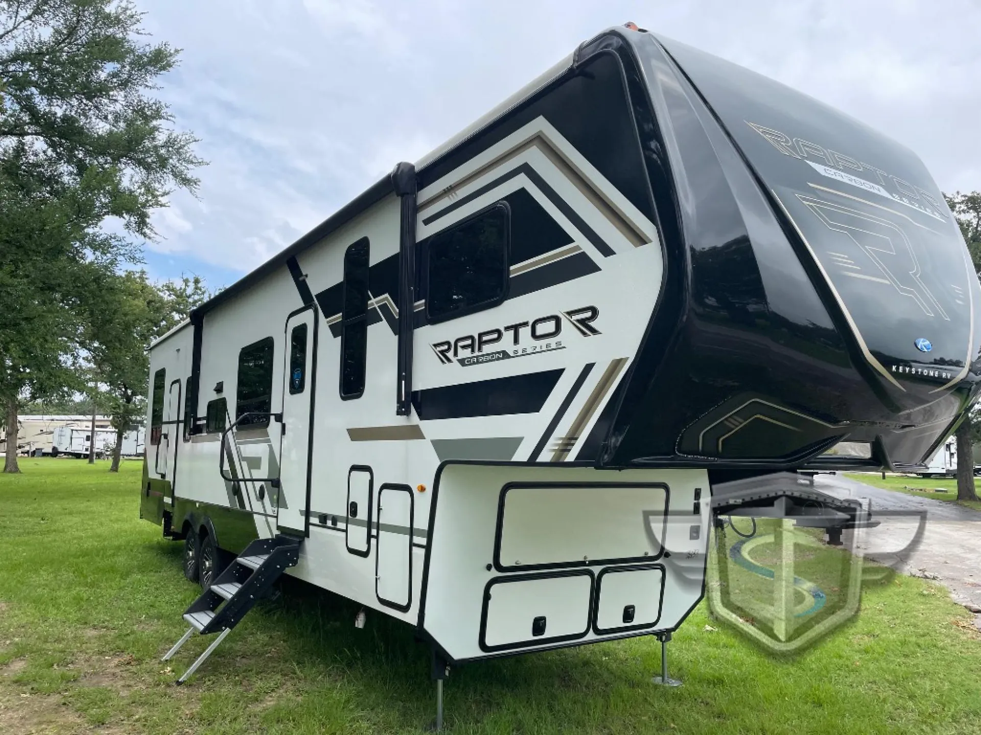 2025 Keystone Carbon 360 - Photo 2