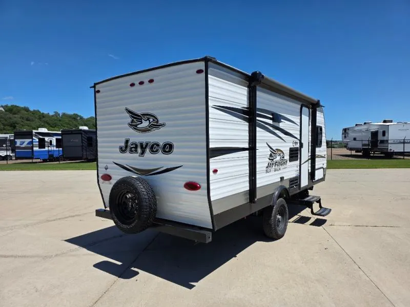 2018 Jayco Jay Flight SLX 174BH - Photo 4