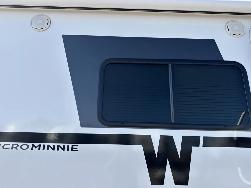 2027 Winnebago Micro Minnie 2108DS, Photos photo 25