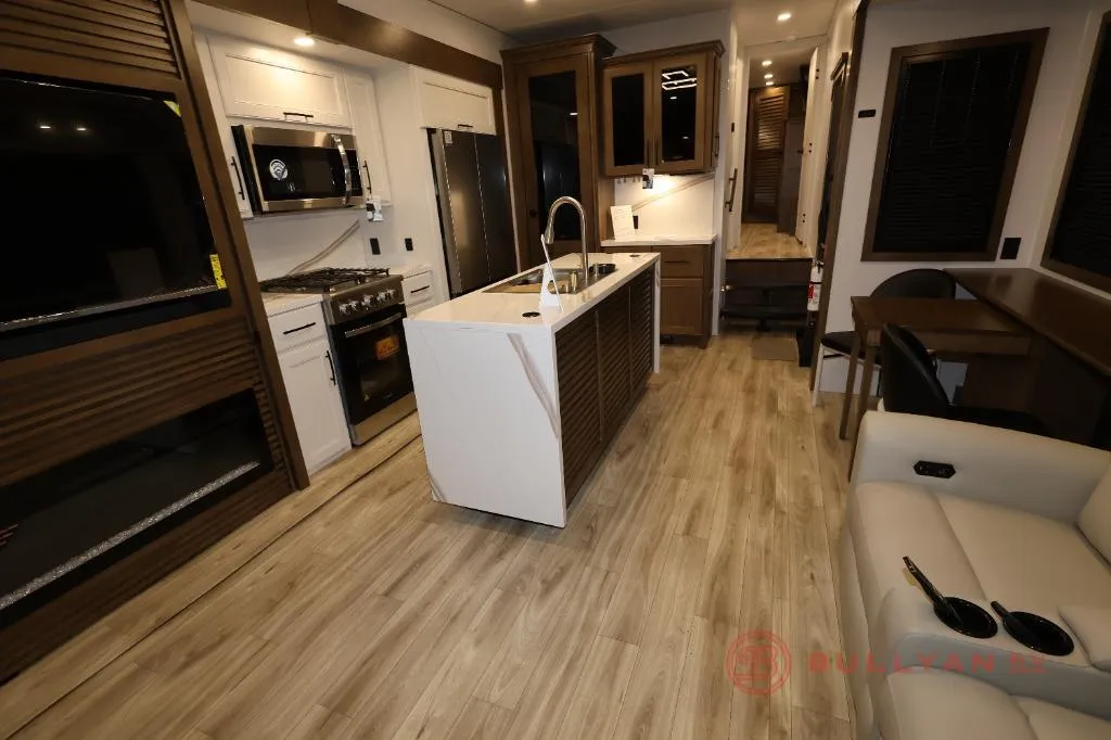 2026 Keystone Montana 3100RL - Photo 4