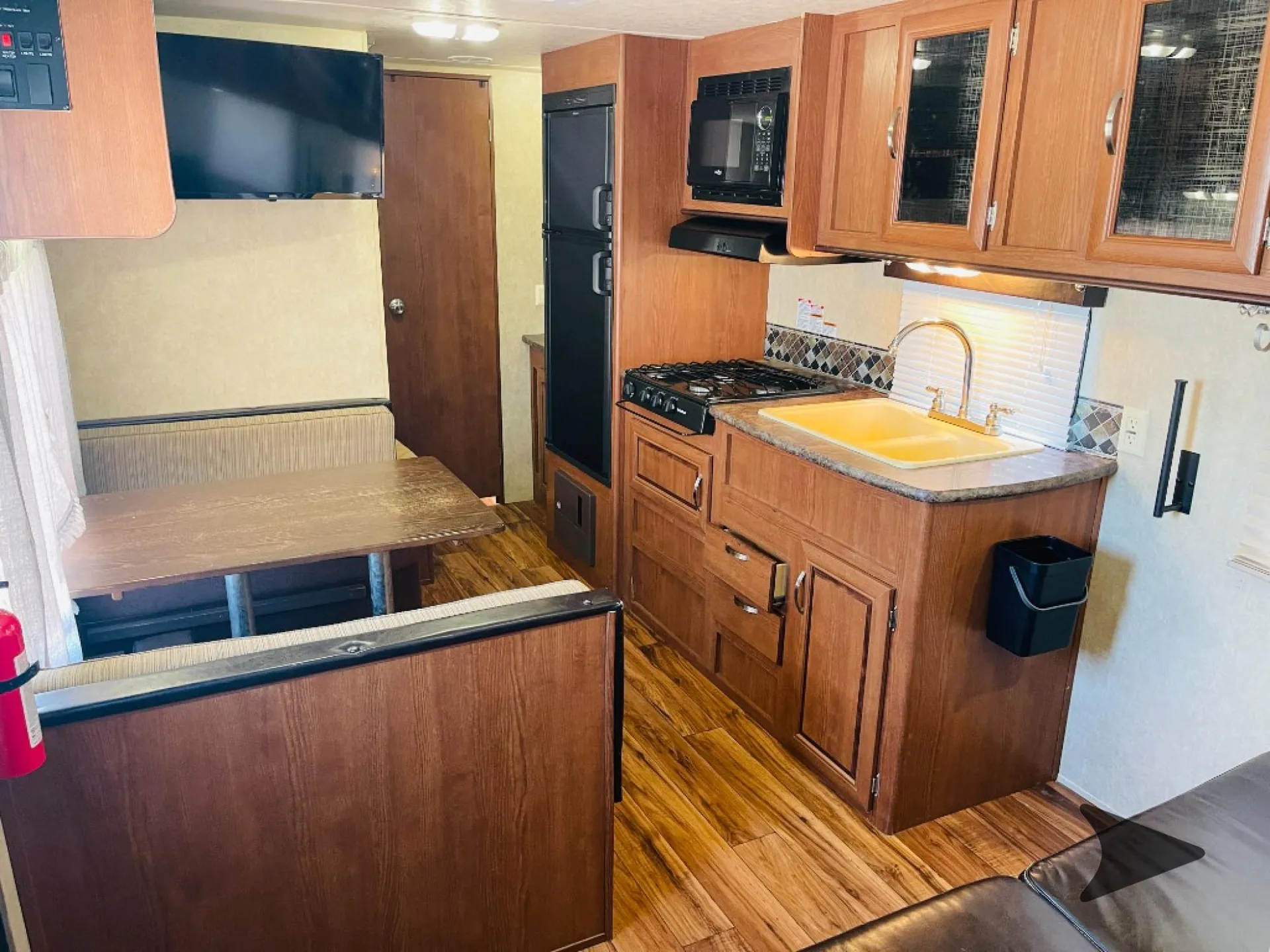 2015 Forest River RV Wildwood X-Lite 261BHXL - Photo 4