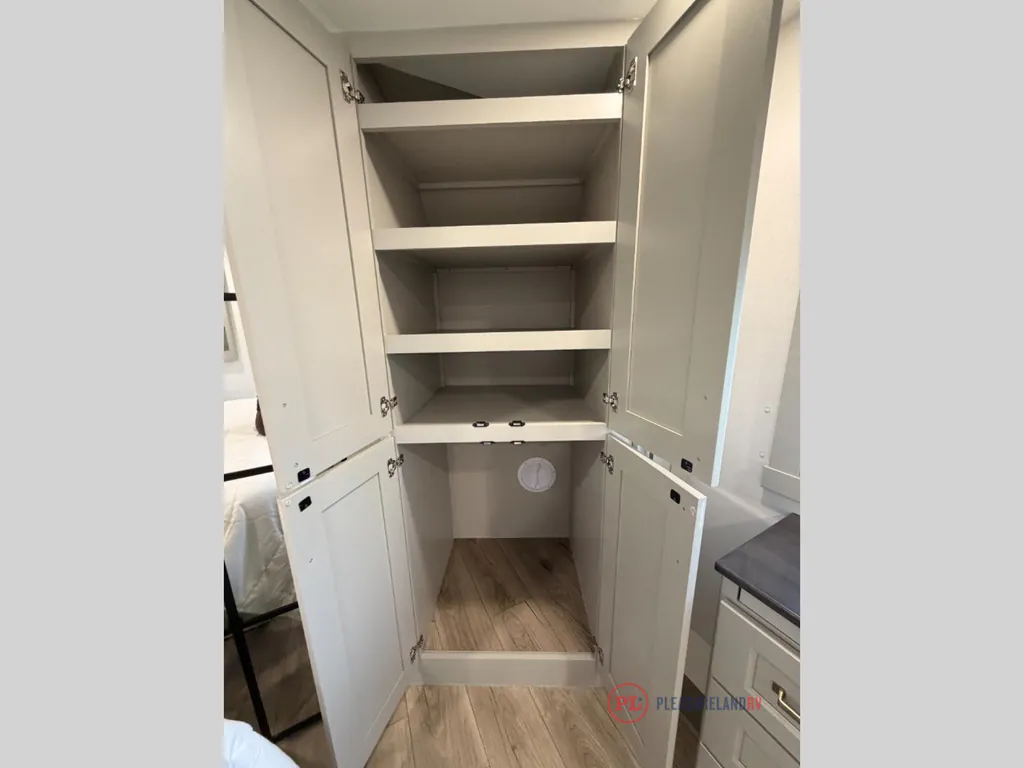 2025 Brinkley Model G 4100, Photos photo 41